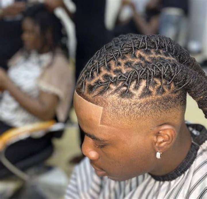 20+ Fresh Men&rsquo;s Dreadlocks Styles Haircut Inspiration