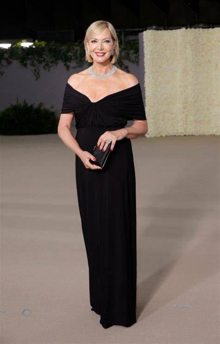 Allison Janney's Biography Wall Of Celebrities