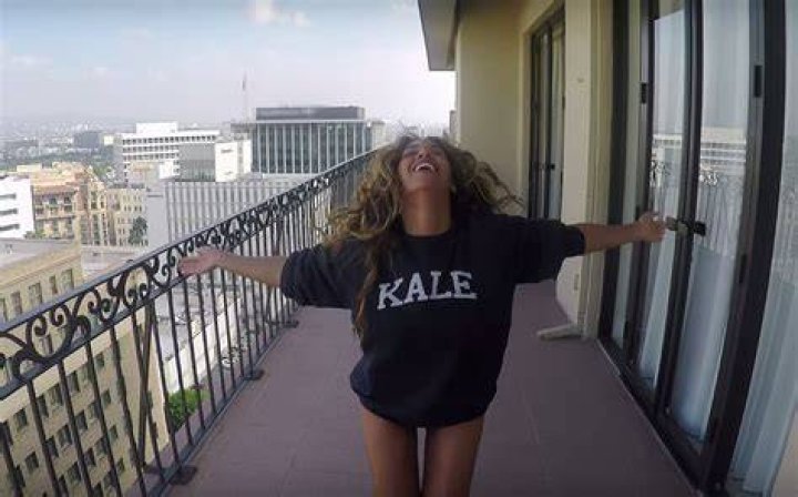 beyonce kale sweatshirt