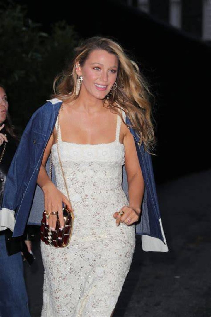 Blake Lively Goes To 'Town' With Ben Affleck Photo 2150832 Blake