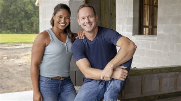 Brian and Mika Kleinschmidt Kick Off New Season of HGTV Hit Series &lsquo;100