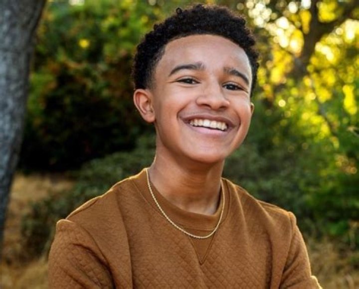 Cameron J. Wright Age, Height, Net Worth, Wiki and More 2024 The Personage