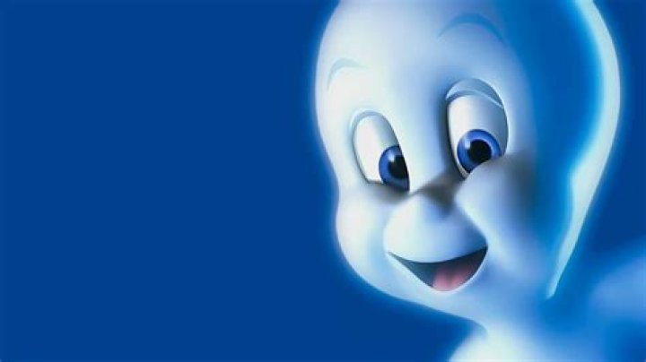 Casper's uncles disappearing into the house in Casper