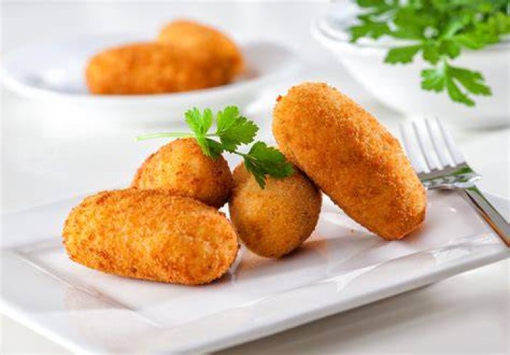 croqueta at spanish restaurant