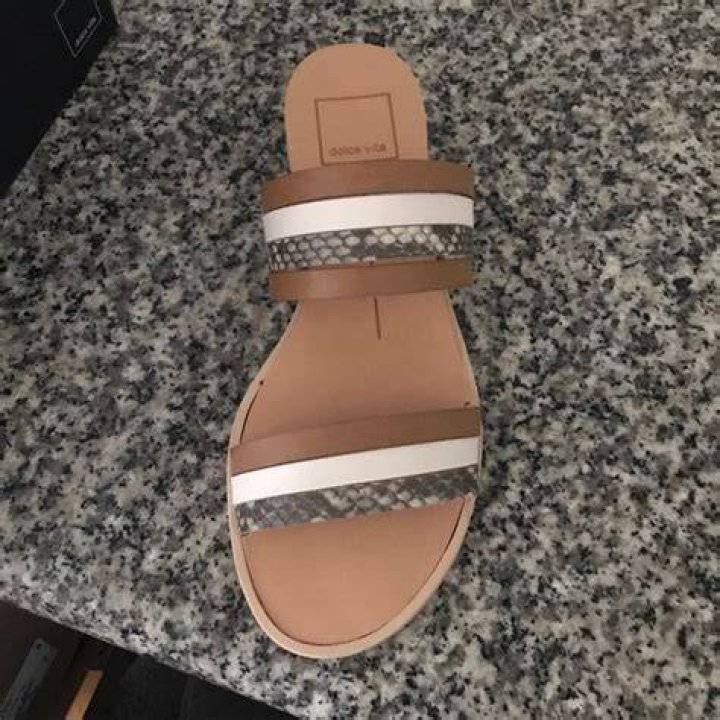 dolce vita ilene sandal, sandals for wide feet
