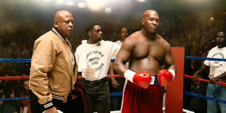 George Foreman stands in the ring before a fight in Big George Foreman 