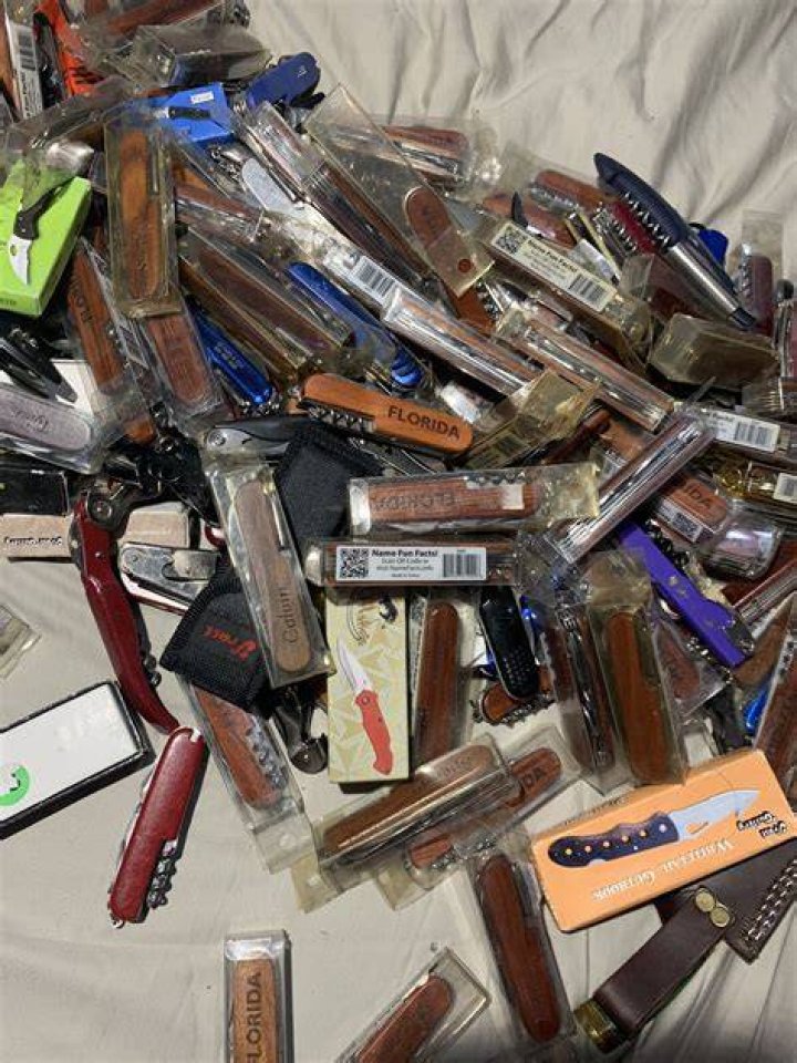 Huge 600+Pc Lot TSA Confiscated Knives Multi Tools Utility 160lb