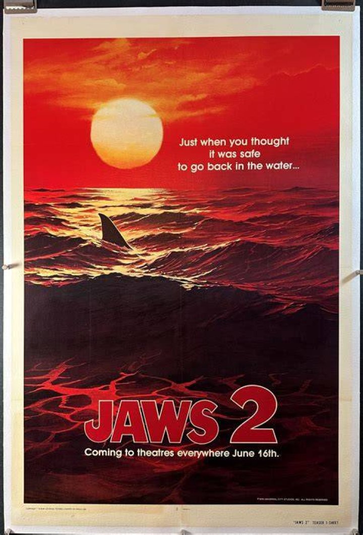jaws 2 poster