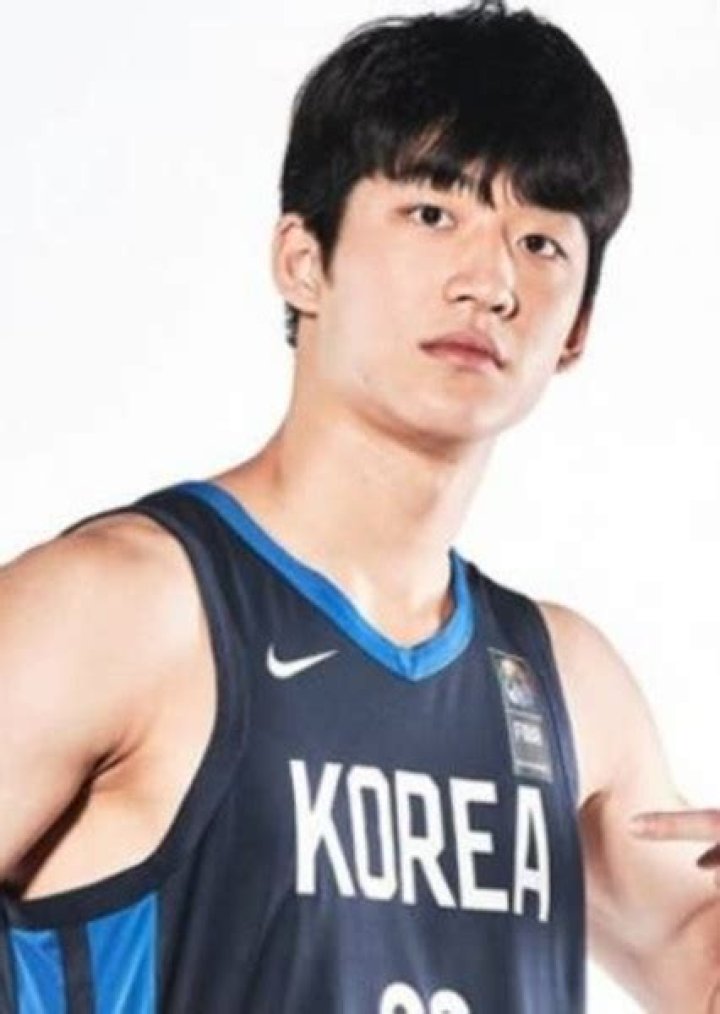 Jun Seok Yeo Fan Casting