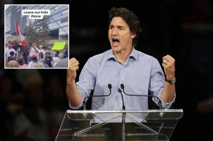 Justin Trudeau blames 'American rightwing' for Muslims opposing LGBTQ