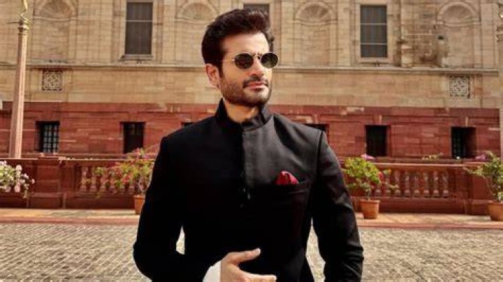 Karan Tacker 2