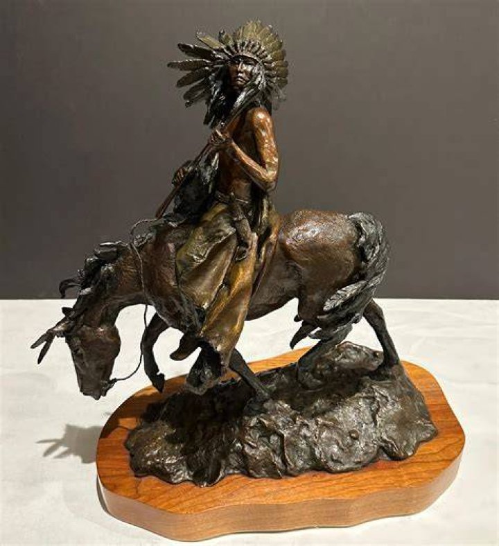 Large-scale bronze sculpture by American Jazz musician and abstract expressionist artist Herb Alpert at Heather James Fine Art in Palm Desert, California. Large-scale bronze sculpture by American Jazz musician and abstract expressionist artist Herb Alpert at Heather James Fine Art in Palm Desert, California.