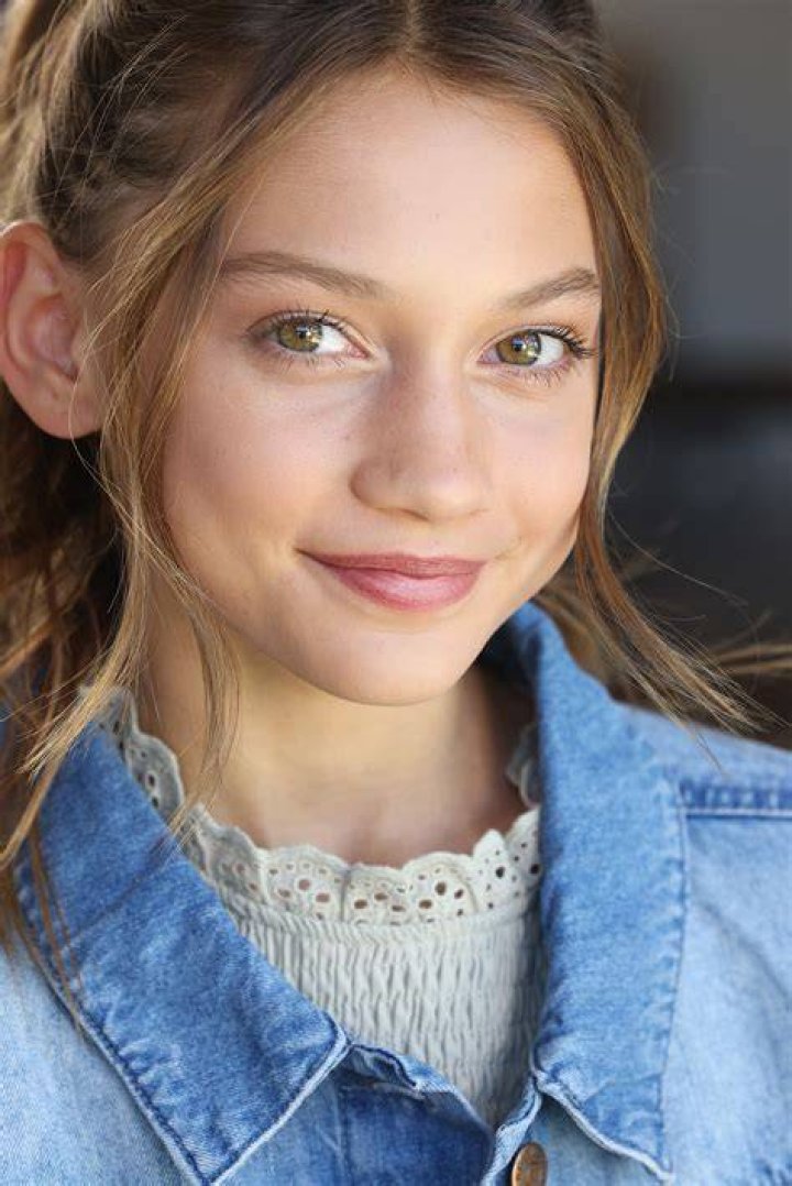 Maya Le Clark As Chloe Thunderman-1