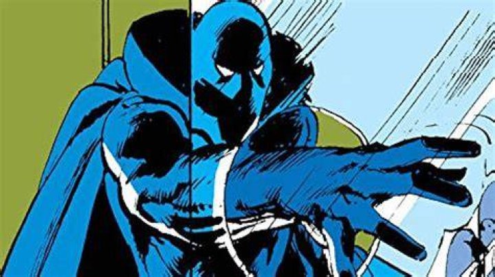 Midnight Man fights Moon Knight in Marvel Comics.