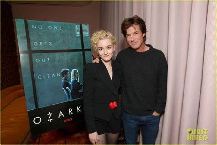 Ozark Jason Bateman Julia Garner