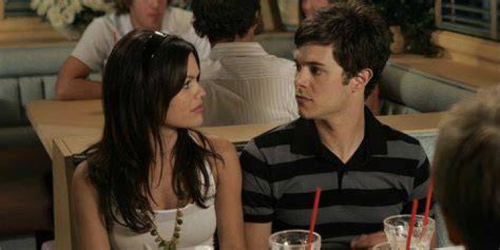 Summer touching Seth's nose and smiling on The O.C.