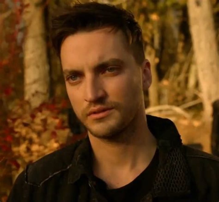 The 100 Murphy