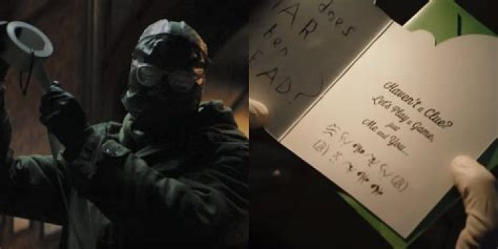 The Riddler uses tape in The Batman