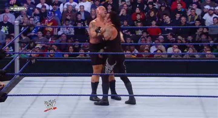 The Undertaker v Big Show No Mercy 2008 Cropped