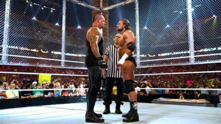 The Undertaker Vs Triple H WrestleMania 28