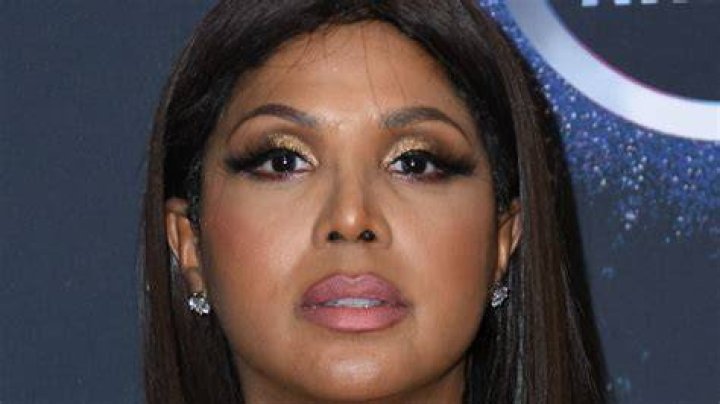 Toni Braxton opens up about death of her sister &mdash; EEW Magazine