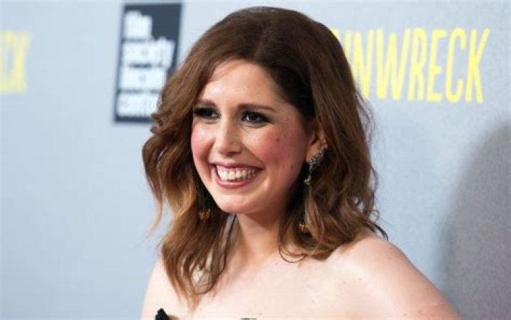 Vanessa Bayer age