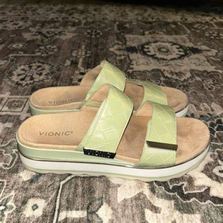 Vionic Brandie Platform Slide Sandal, sandals for wide feet