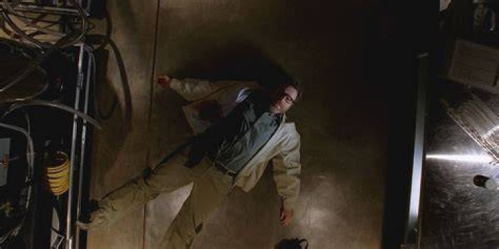 Walter White Dead or Alive in Breaking Bad
