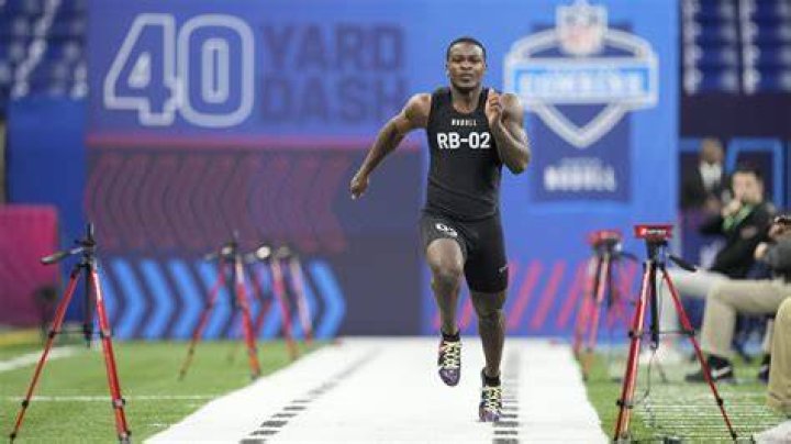 who ran the fastest 40-yard dash in NFL history