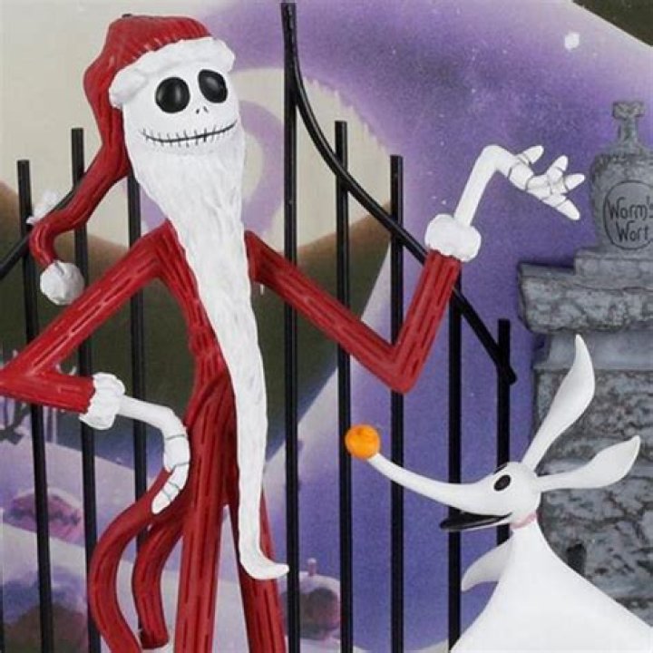 zero brings jack his santa hat
